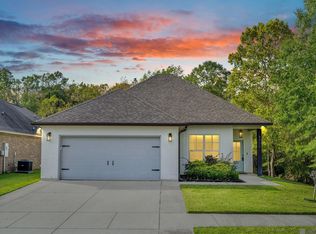 8902 Falling Oak Dr, Baton Rouge, LA 70817