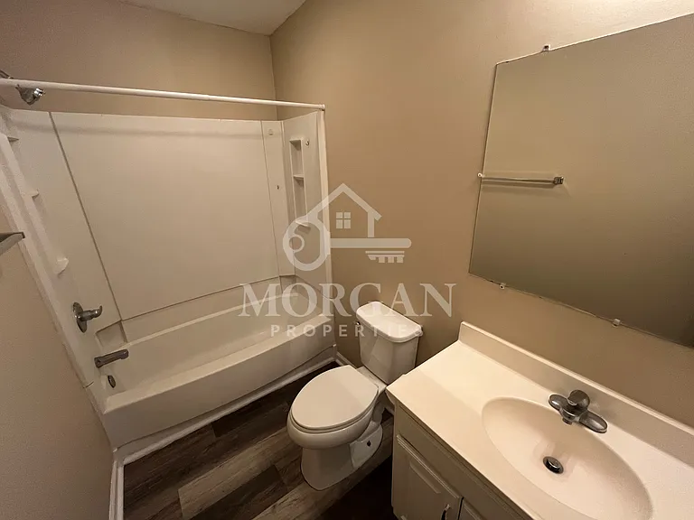 1317 Main St #C — Photo 4