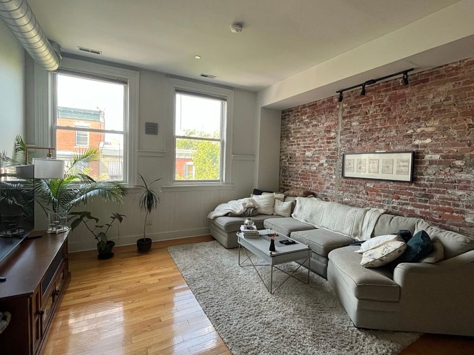 1st image of 2232 Christian St #2232C