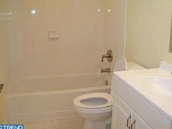 2nd image of 520 Blackbird Dr