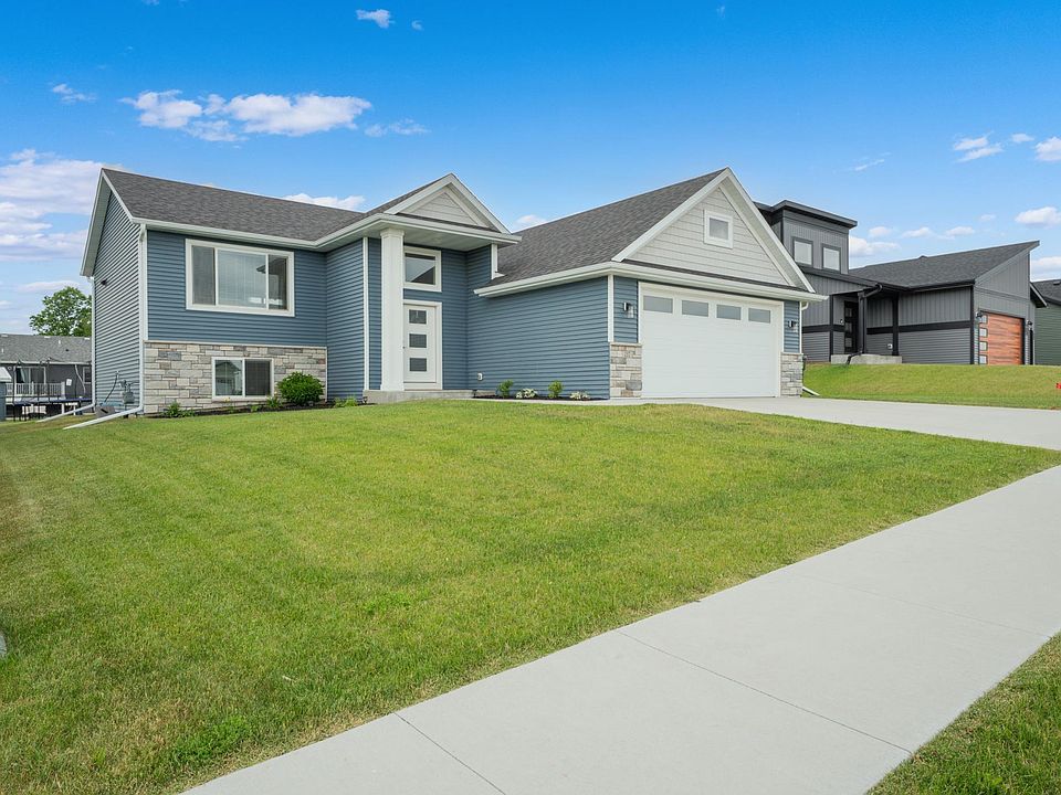 1st image of 217 Brookestone Dr SE