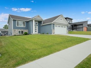 217 Brookestone Dr SE, Rochester, MN 55904