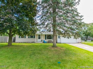 5096 Heyboer Ave SE, Kentwood, MI 49548