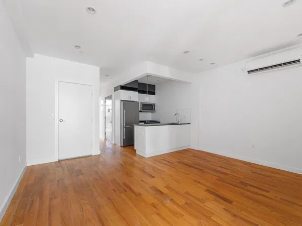 1273 Dekalb Avenue image 1 of 31