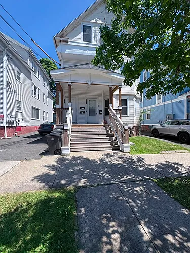 103 Sheffield Ave #11 Photo 1