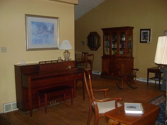 2nd image of 6620 Arbordale Ave