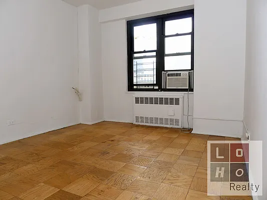 Sold by LoHo Realty | media 12