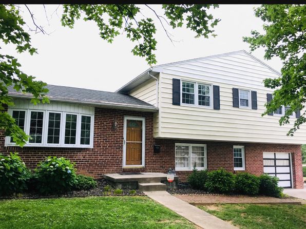 1226 Charmuth Rd