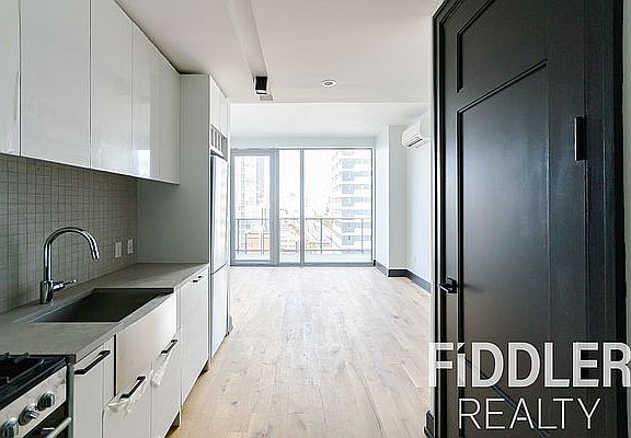 3rd image of 42-22 27th St #608