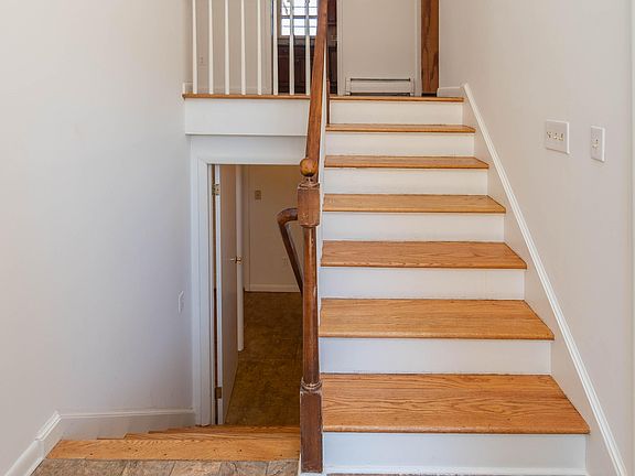 5th image of 7 Lynn Place