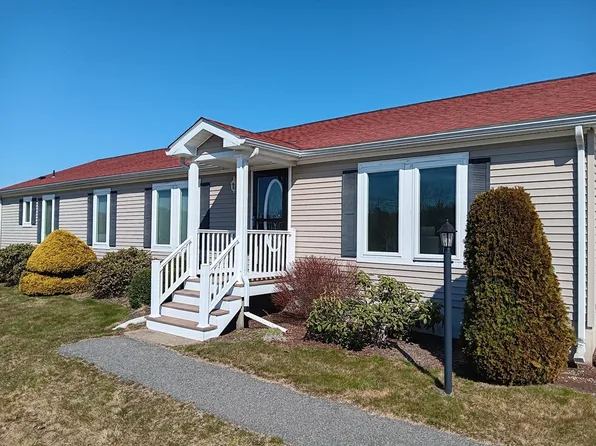 4810 Pheasant Ln, Middleboro, MA 02346