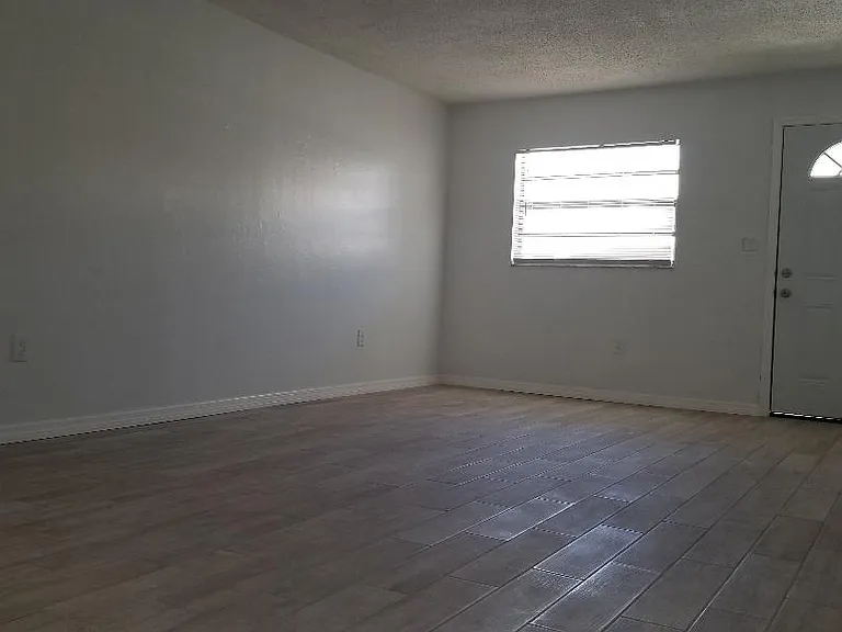 5867 Crestmont St — Photo 6