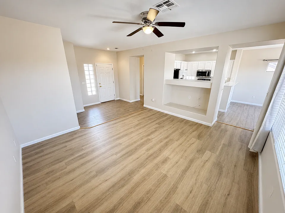 2842 Freedom Hills Dr