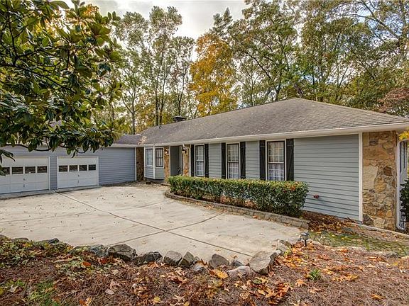 2nd image of 615 Meuse Way