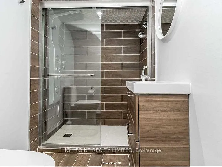 1090 Kipling Ave — Photo 8
