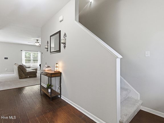 5th image of 3279 Austin Avenue