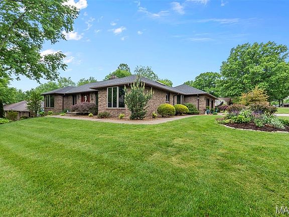5th image of 2933 Bella Vista Dr