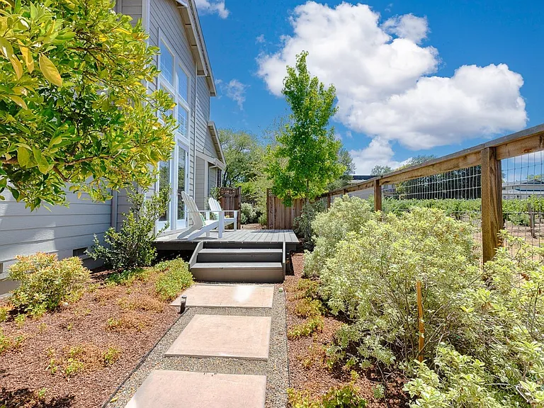 704 Hunt Ave — Photo 66