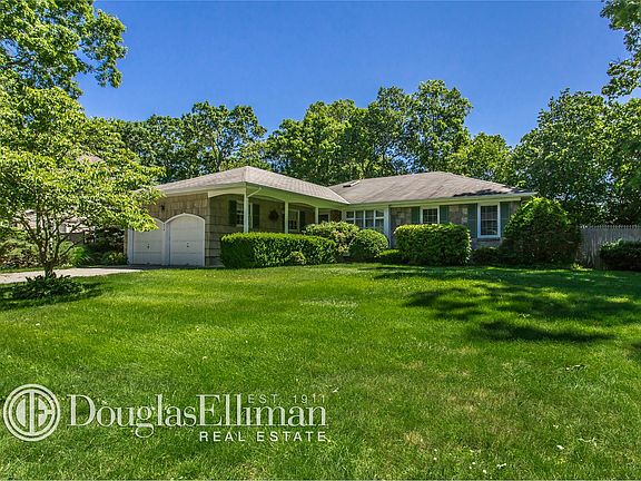 2nd image of 379 Astor Dr