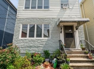 27 Newark Bay Ct, Bayonne, NJ 07002
