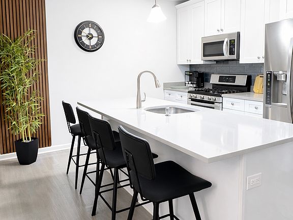 2nd image of 1505 51st St #1