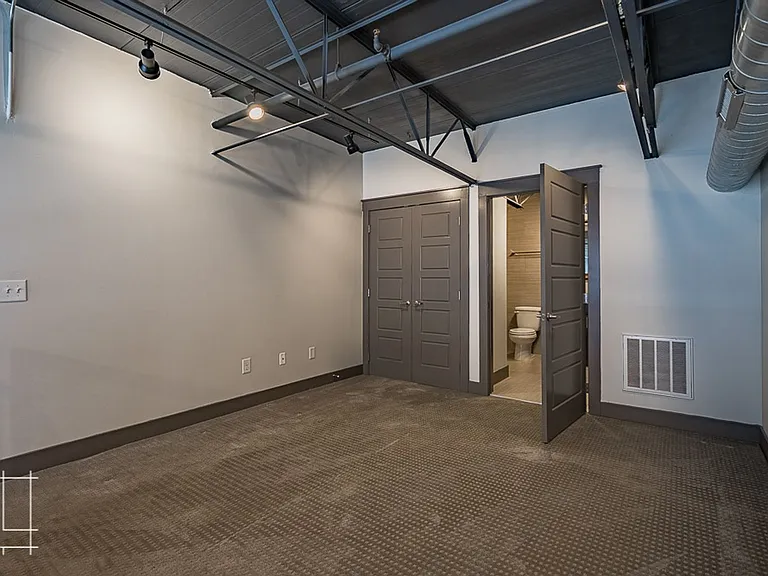Wonder Bread Lofts — Photo 74