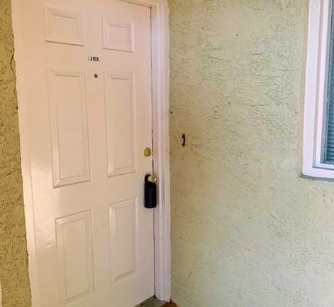 4th image of 1542 SE Royal Green Cir #103