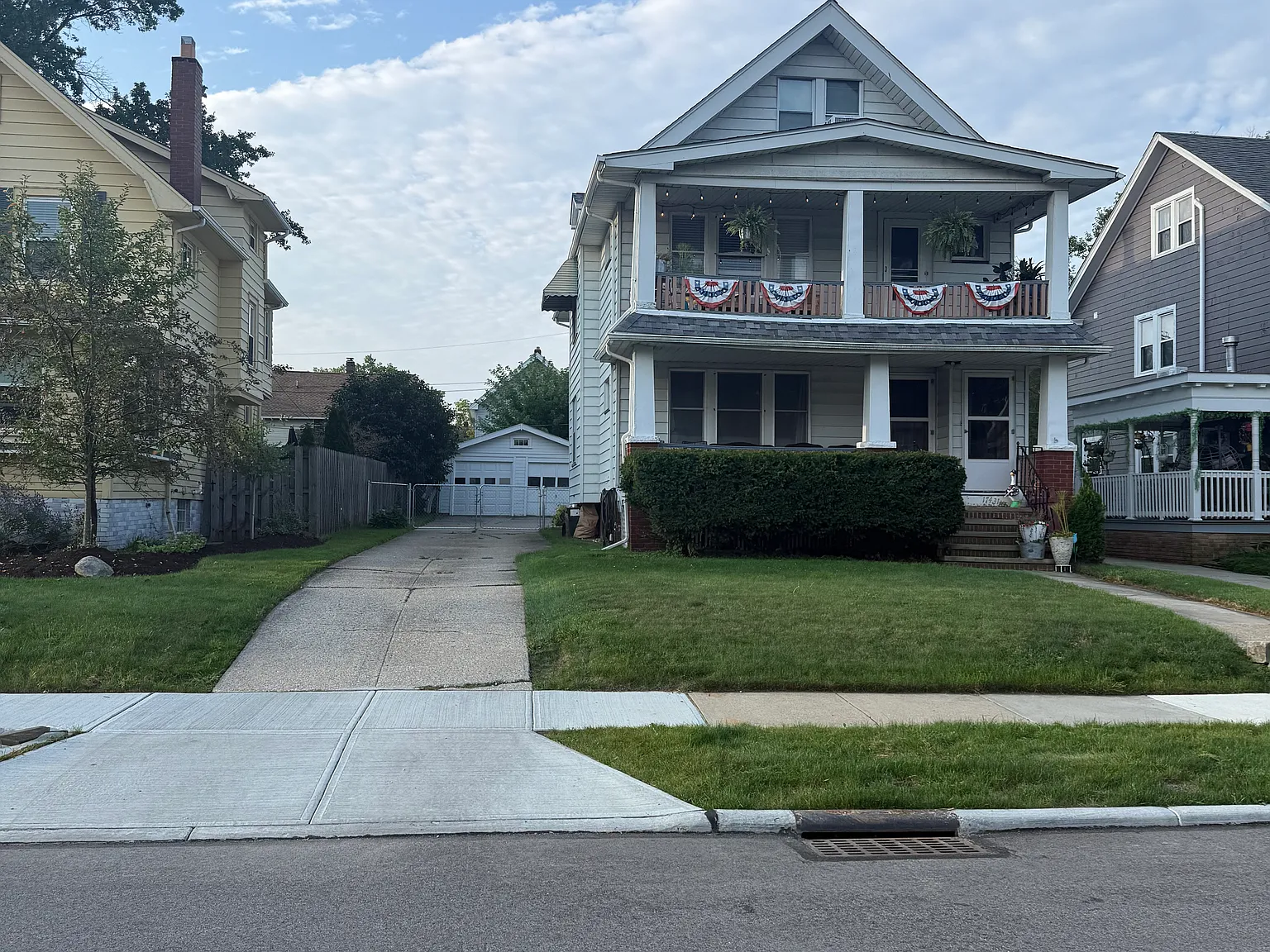 2 bed, 1000 sqft, $1,800 — Photo 2