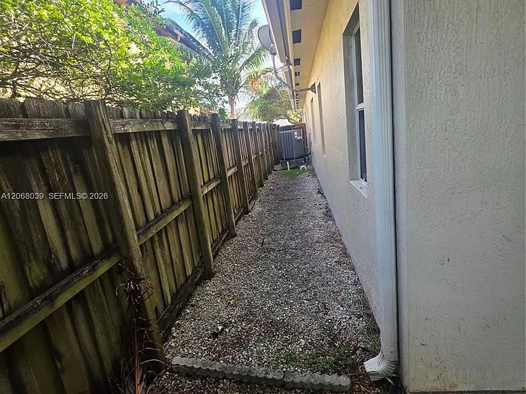 13471 SW 288th Ter — Photo 7