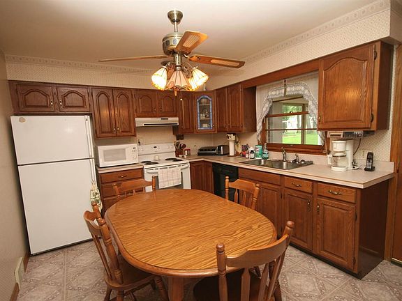 2nd image of 313 Meisner Ave
