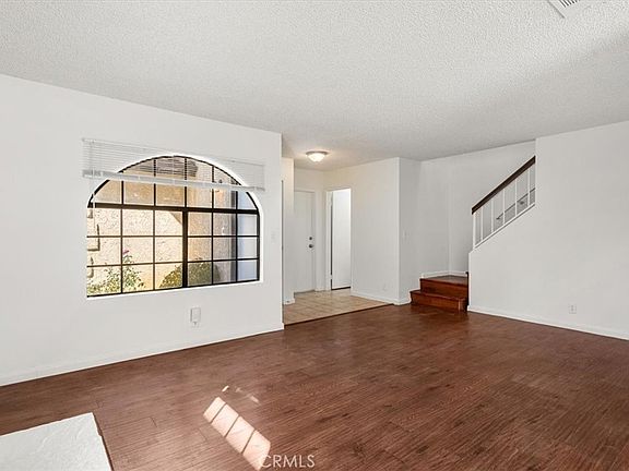 5th image of 832 Chelsea Ct