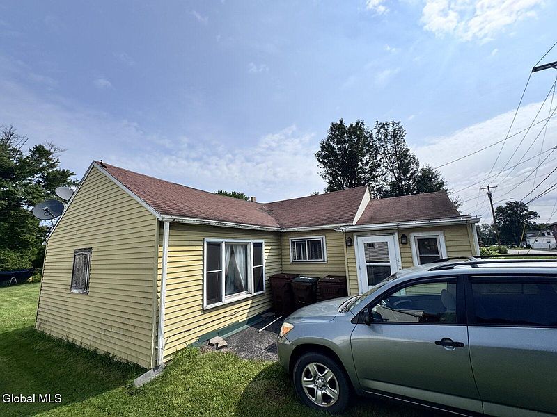 2nd image of 33 Bridge Street