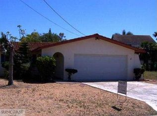 405 Maxwell Pl, Indian Rocks Beach, FL 33785