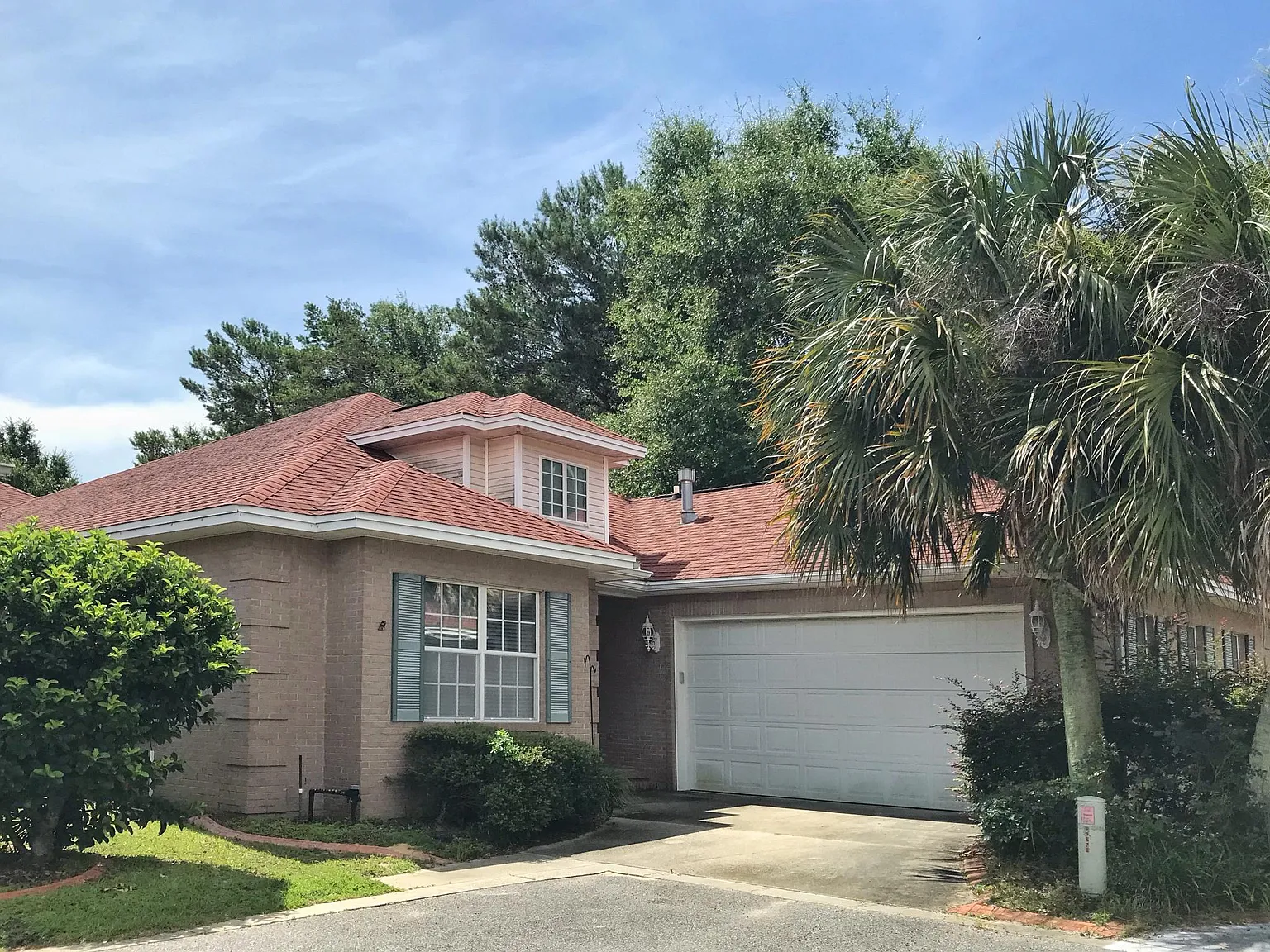 3 bed, 1922 sqft, $2,500 — Photo 3