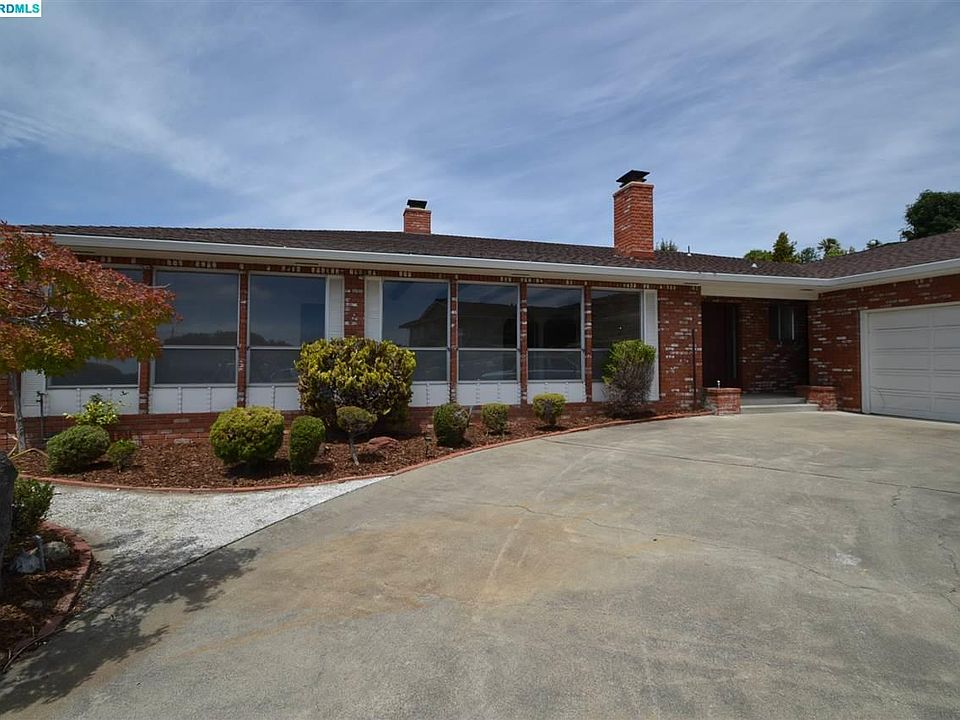 1st image of 2062 Marineview Dr
