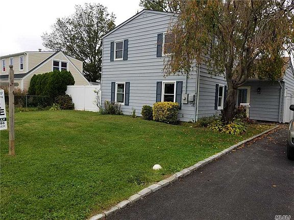 2nd image of 35 Libby Ave