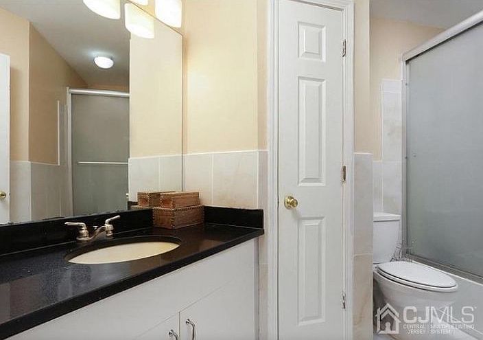 2nd image of 1709 Ridgeview Ct