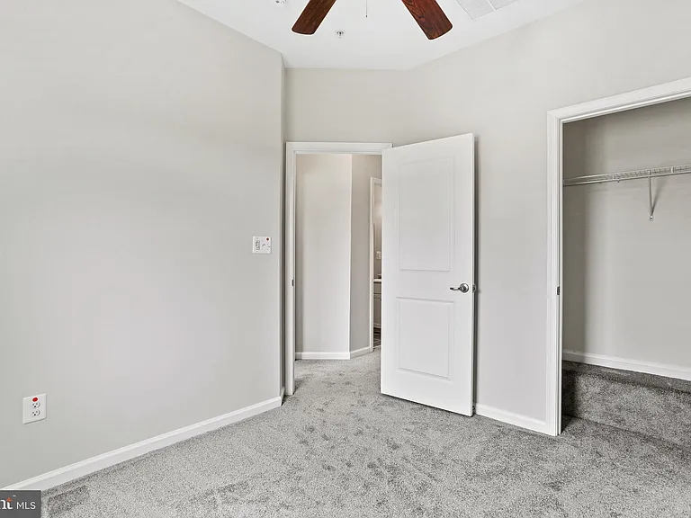 7610 Golden Slumber Ln — Photo 30