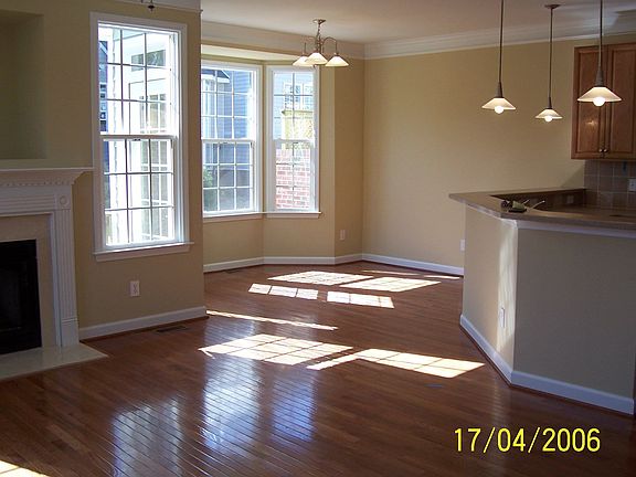view of the breakfast nook area/dining room