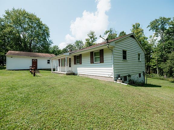 3rd image of 115 Airport Rd
