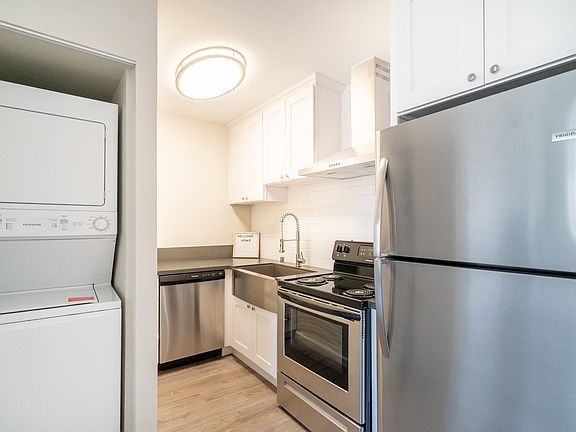 3rd image of 2155 Bellevue Ave APT 309