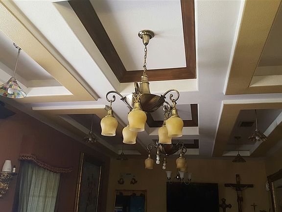 4th image of 218 Asturias Ave