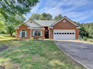 906 Relaxed Way, Winder, GA 30680