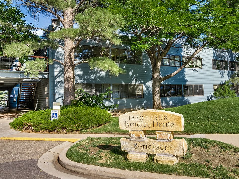 1576 Bradley Dr