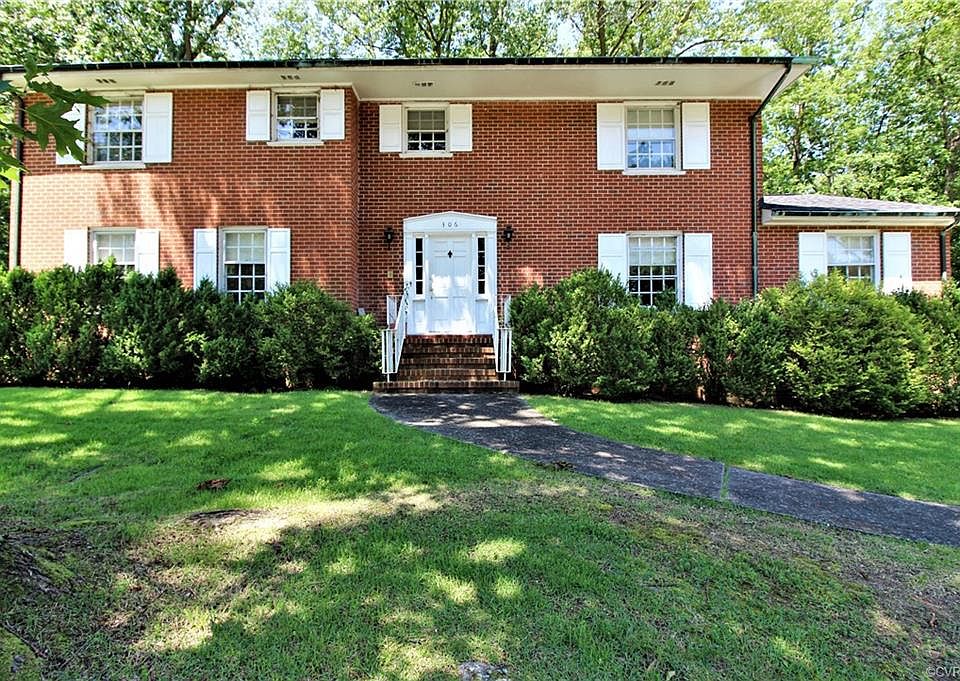 1st image of 306 N Radford Dr