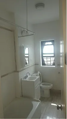 Rented by Newcastle Realty Services | media 14