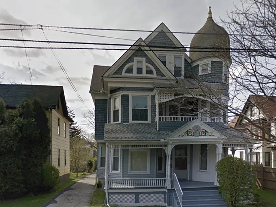 29 Clarke St