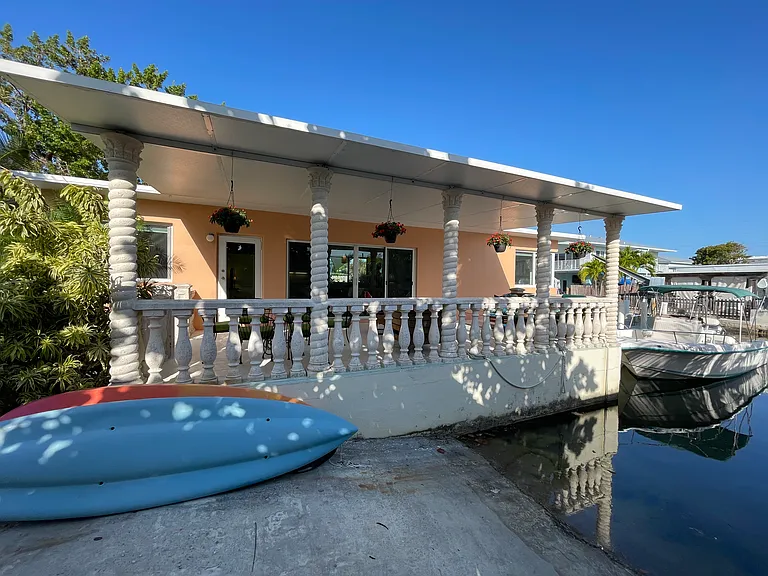 64 Seagate Blvd — Photo 36