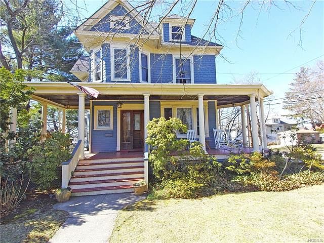 1st image of 390 Larch Ave