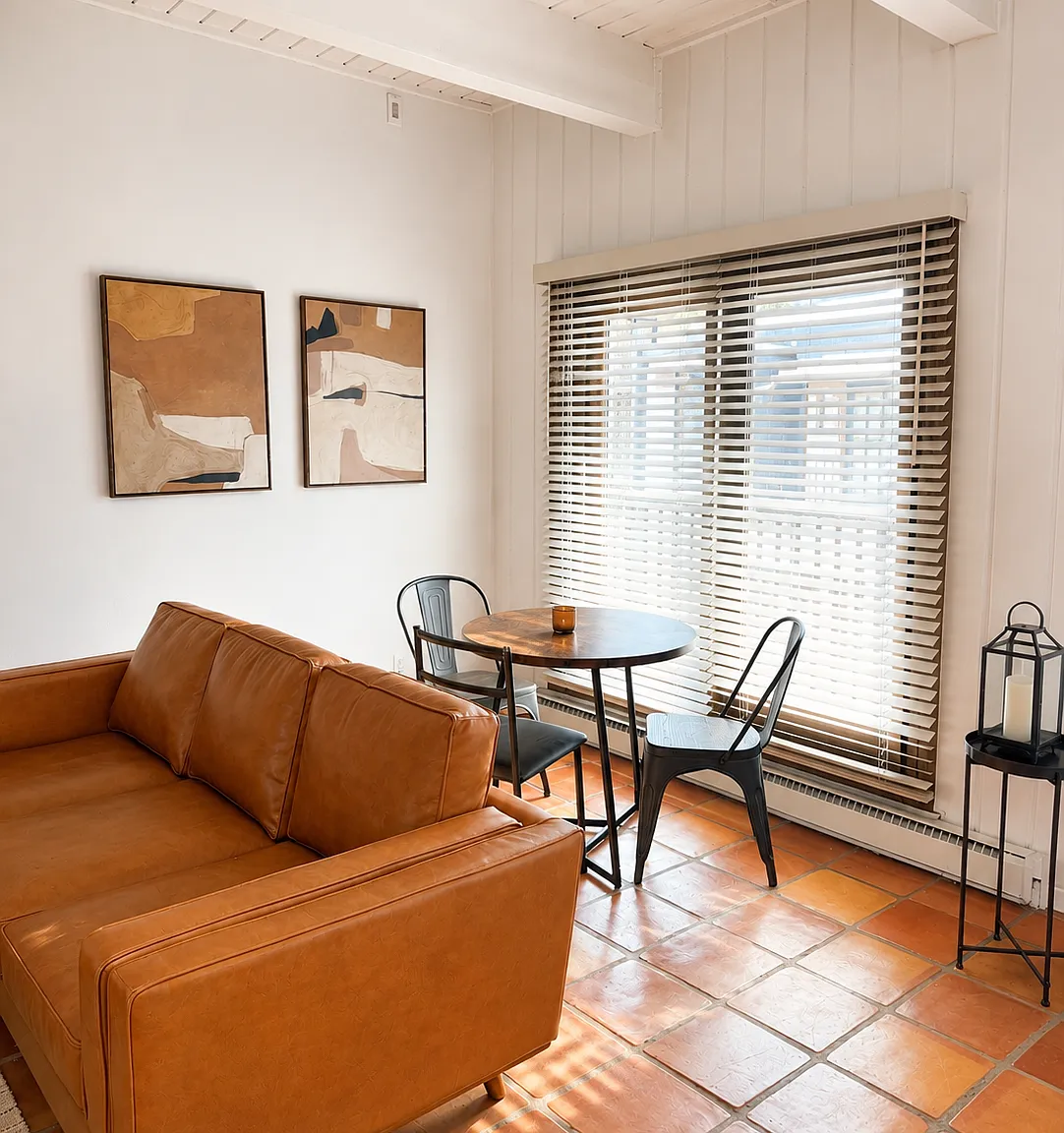 2 bed, 1150 sqft, $7,500 — Photo 2